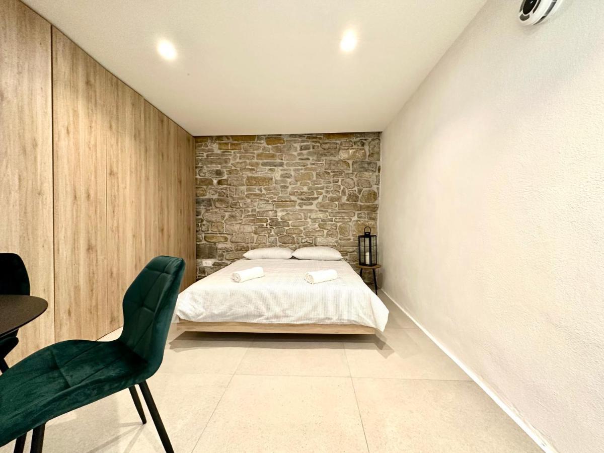 Damir Skomina Apartments Capodistria Esterno foto