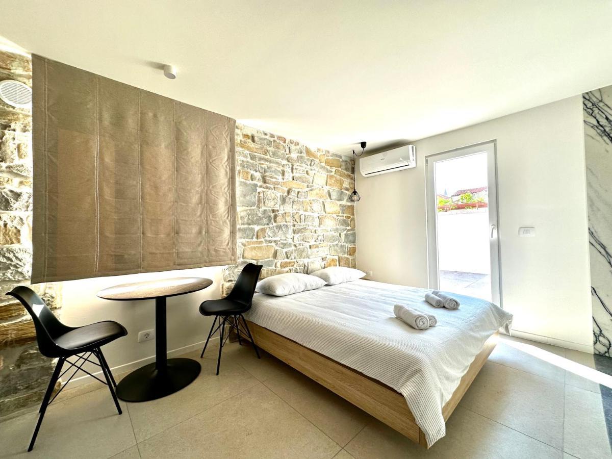 Damir Skomina Apartments Capodistria Esterno foto