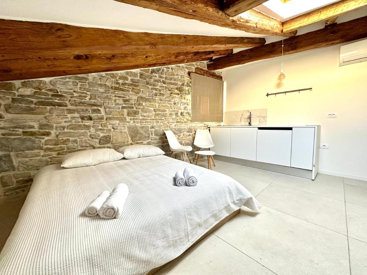 Damir Skomina Apartments Capodistria Esterno foto